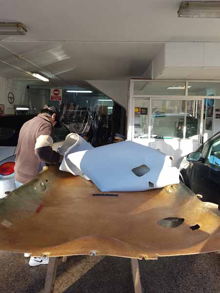 Tapicería artesanal de techos e interiores